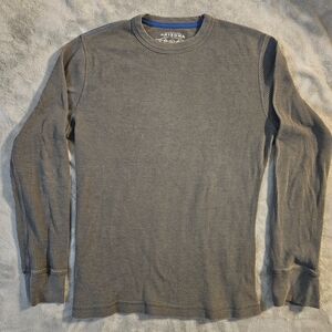 Arizona Jean Company Blue and Gray Thermal Top Medium